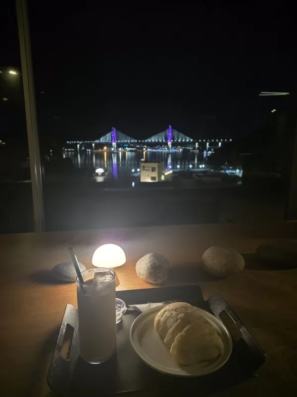 사진 확대