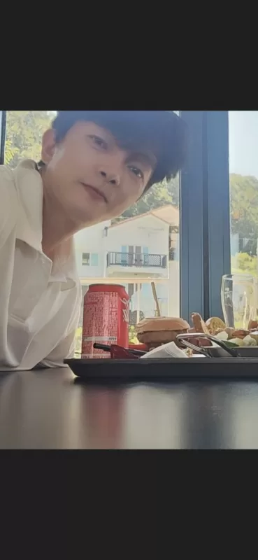 사진 확대